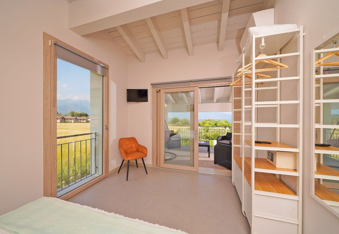 Ferienwohnung in Manerba del Garda - Gardaliva5. mit Seeblick in kleiner neuer Anlage nah am Strand