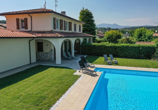 Villa in Manerba del Garda - villa sole: mit privatem pool nah am Strand