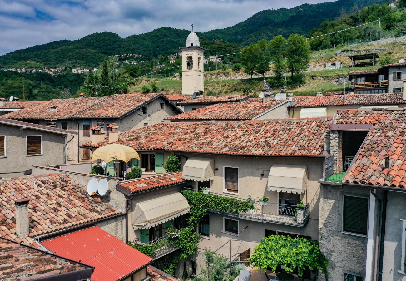 Ferienwohnung in Tignale - Rustico Minichèto -La Vigna: gepflegte Wohnung mit Balkon mit Seeblick