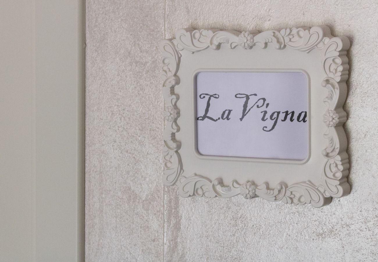 Ferienwohnung in Tignale - Rustico Minichèto -La Vigna: gepflegte Wohnung mit Balkon mit Seeblick