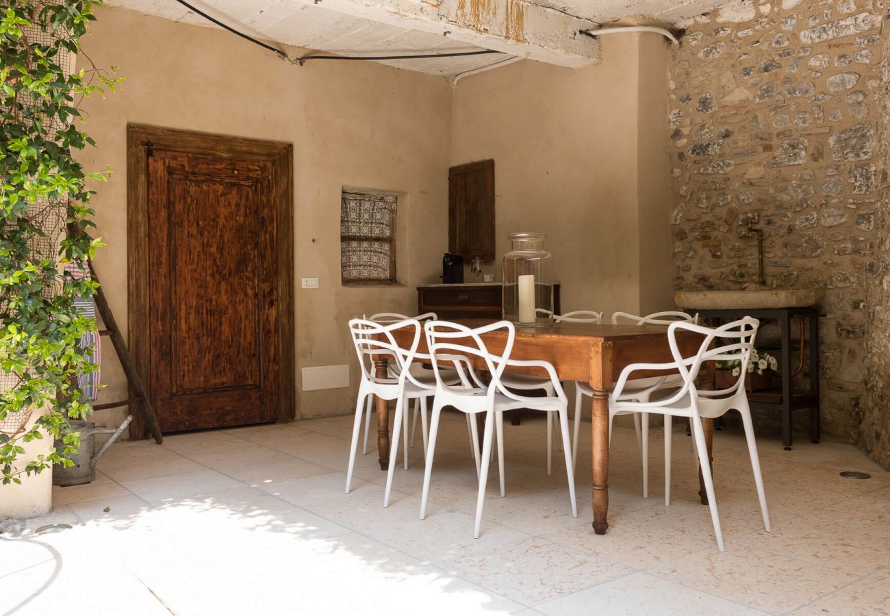 Ferienwohnung in Tignale - Rustico Minichèto -La Vigna: gepflegte Wohnung mit Balkon mit Seeblick