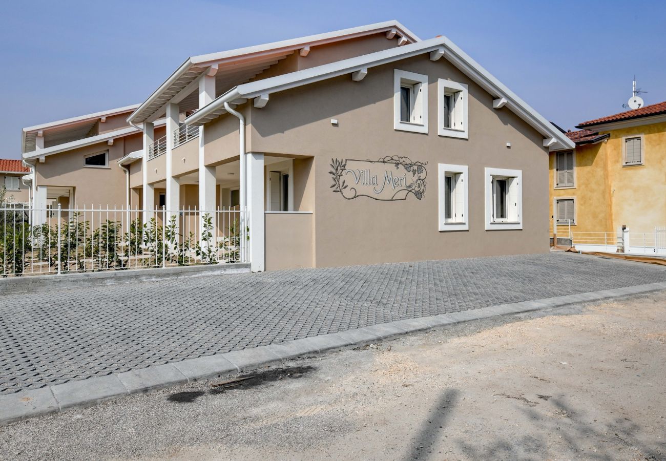 Ferienwohnung in Manerba del Garda -  Villa Meri Star: neue Eröffnung nur wenige Schritte vom Strand 