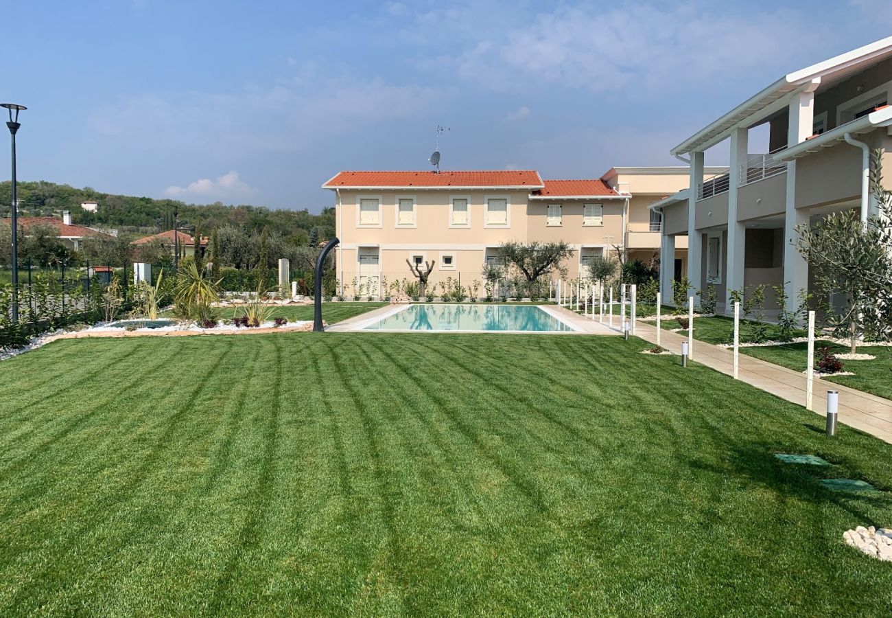 Ferienwohnung in Manerba del Garda -  Villa Meri Star: neue Eröffnung nur wenige Schritte vom Strand 