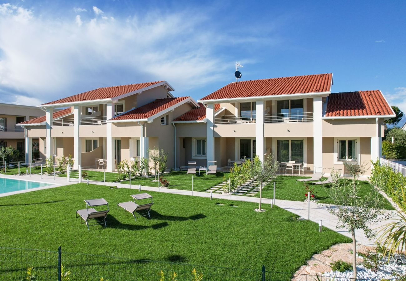Ferienwohnung in Manerba del Garda -  Villa Meri Star: neue Eröffnung nur wenige Schritte vom Strand 