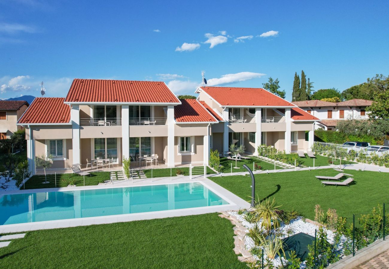 Ferienwohnung in Manerba del Garda -  Villa Meri Star: neue Eröffnung nur wenige Schritte vom Strand 