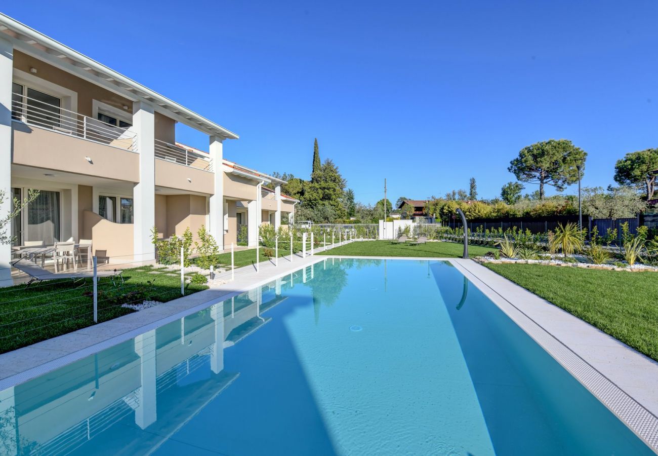 Ferienwohnung in Manerba del Garda -  Villa Meri Star: neue Eröffnung nur wenige Schritte vom Strand 