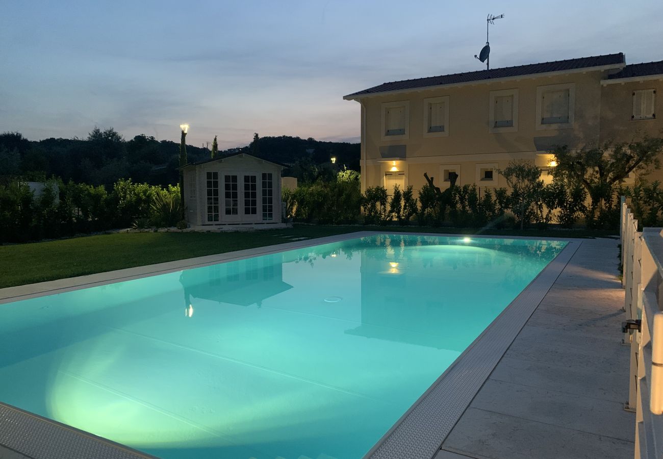 Ferienwohnung in Manerba del Garda -  Villa Meri Star: neue Eröffnung nur wenige Schritte vom Strand 