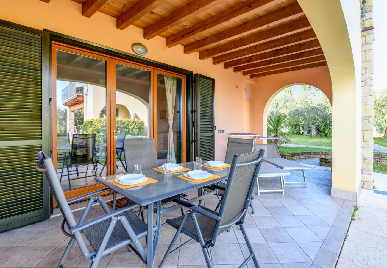 Ferienwohnung in Toscolano-Maderno - 7 Sunshine: mit Seeblick uns Pool
