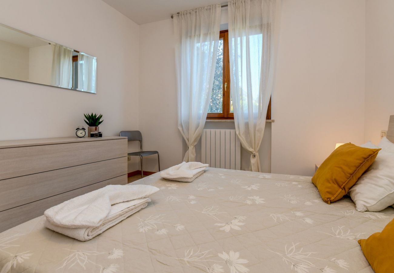 Ferienwohnung in Toscolano-Maderno - 7 Sunshine: mit Seeblick uns Pool