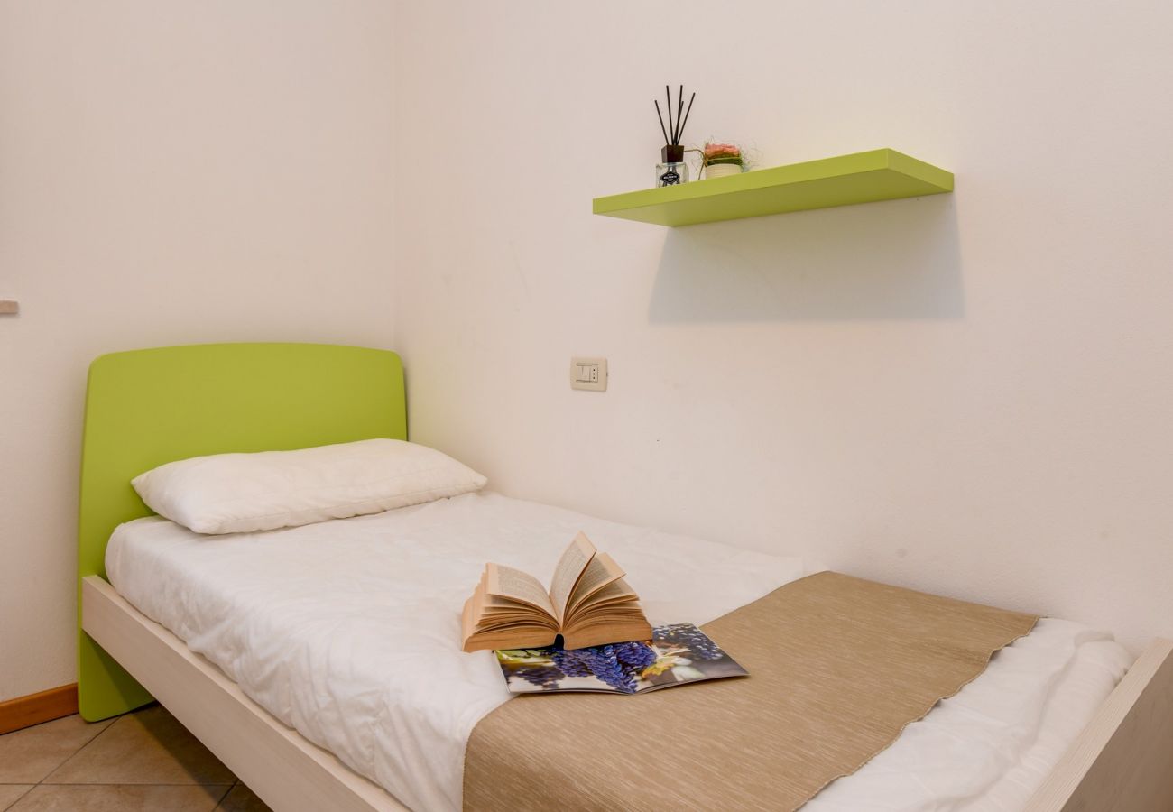 Ferienwohnung in Toscolano-Maderno - 7 Sunshine: mit Seeblick uns Pool