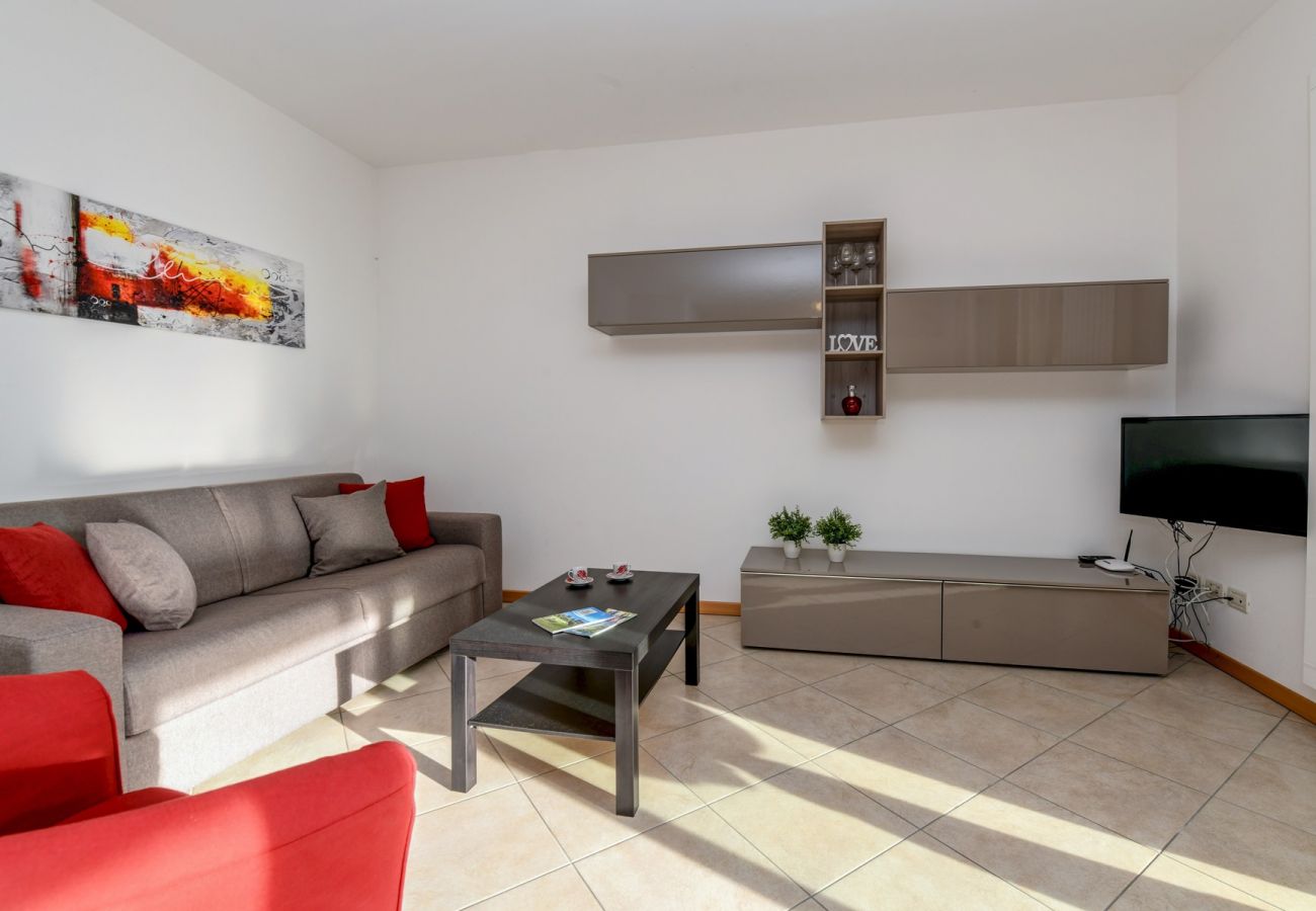 Ferienwohnung in Toscolano-Maderno - 7 Sunshine: mit Seeblick uns Pool