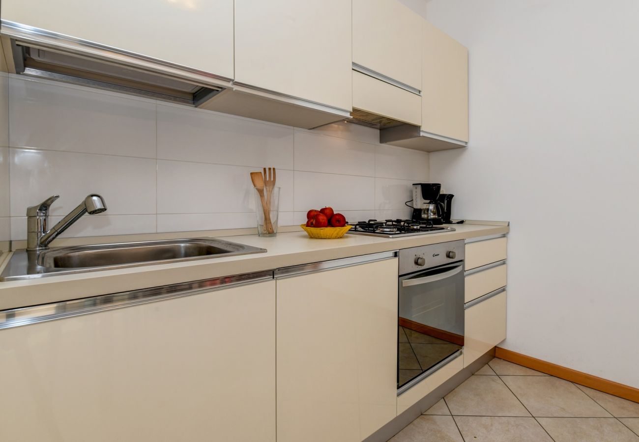 Ferienwohnung in Toscolano-Maderno - 7 Sunshine: mit Seeblick uns Pool