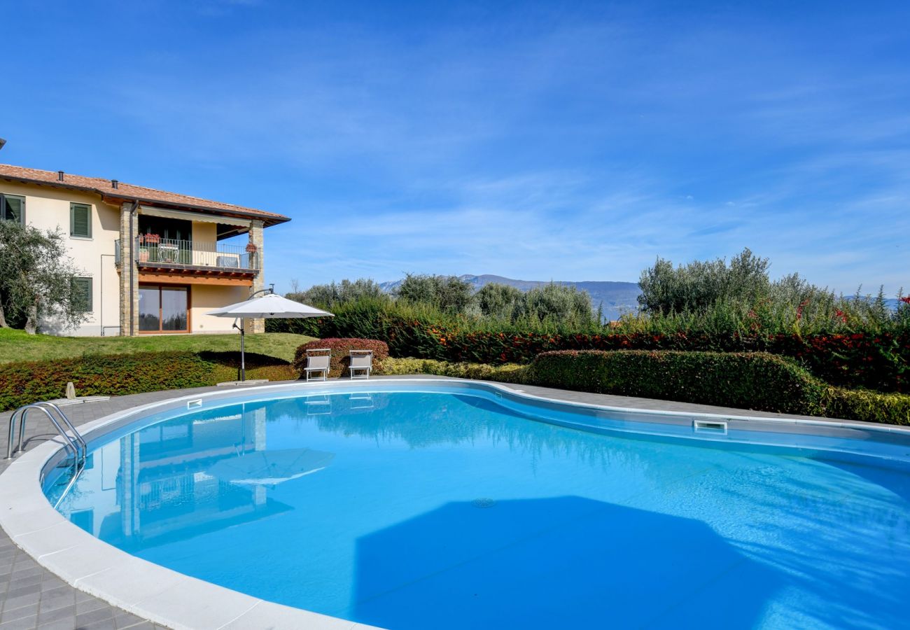 Ferienwohnung in Toscolano-Maderno - 7 Sunshine: mit Seeblick uns Pool