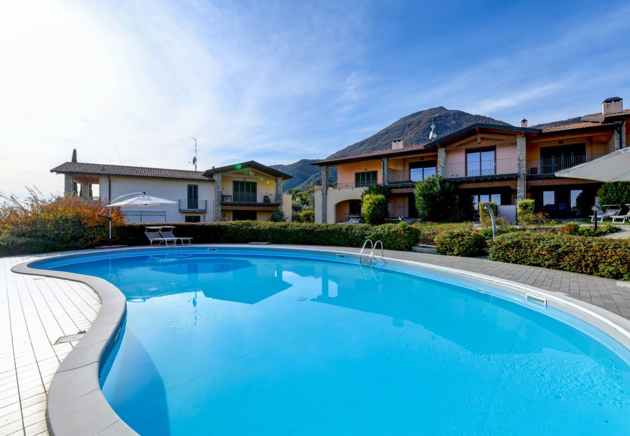 Ferienwohnung in Toscolano-Maderno - 7 Sunshine: mit Seeblick uns Pool