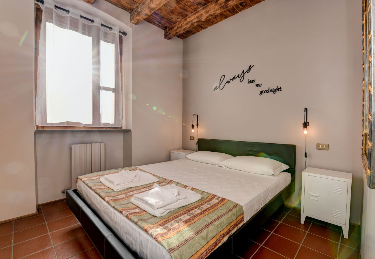 Ferienwohnung in Desenzano del Garda - Desenzanoloft Swarovski & Pool