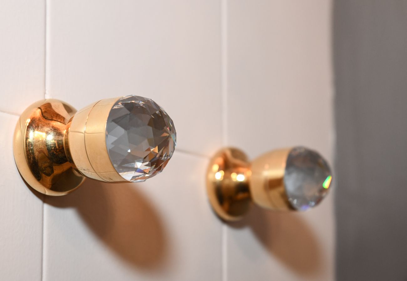 Ferienwohnung in Desenzano del Garda - Desenzanoloft Swarovski & Pool