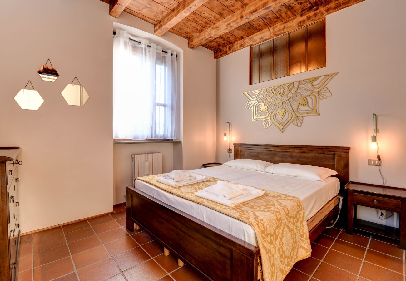 Ferienwohnung in Desenzano del Garda - Desenzanoloft Swarovski & Pool
