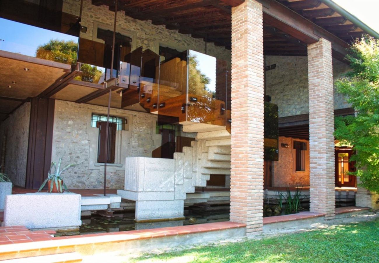 Ferienwohnung in Desenzano del Garda - Desenzanoloft Swarovski & Pool