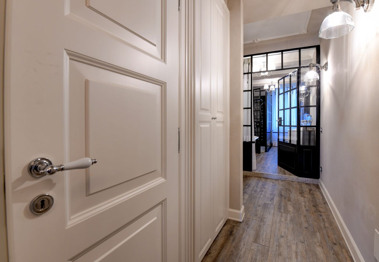 Ferienwohnung in Desenzano del Garda - DesenzanoLoft : La Vite Luxury Appartment 1 CIN IT017067C2HOLOZDF9
