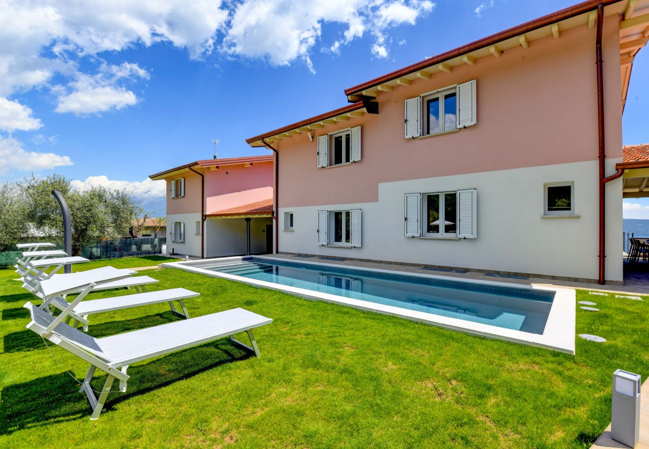 Villa in Toscolano-Maderno - Le Casette - Leccino mit Seeblick, Pool und Jacuzzi