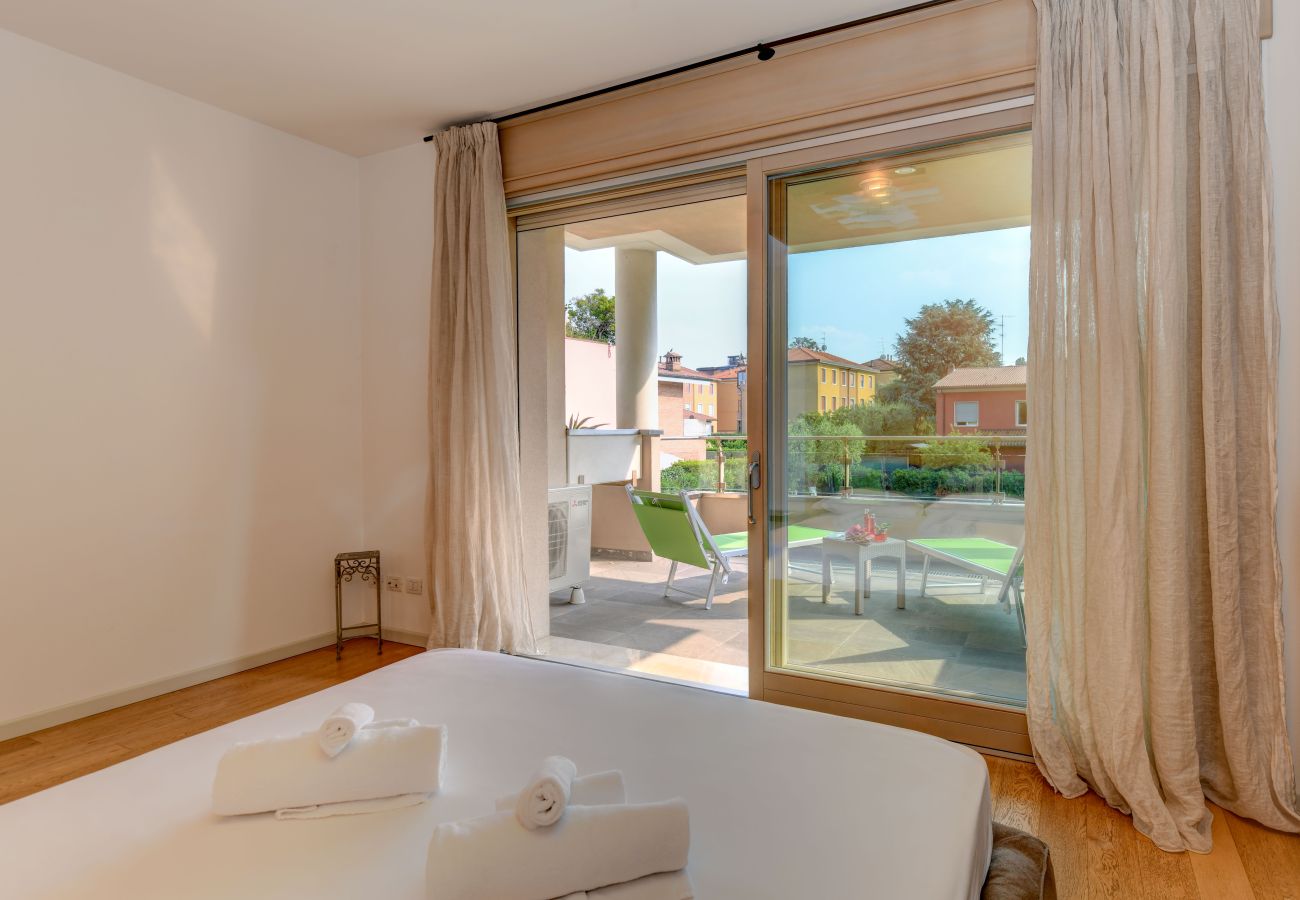 Ferienwohnung in Desenzano del Garda - Desenzanoloft Oscar Luxury Suite