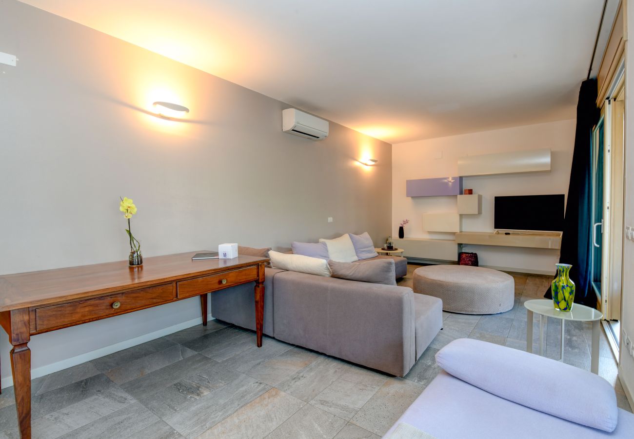 Ferienwohnung in Desenzano del Garda - Desenzanoloft Oscar Luxury Suite