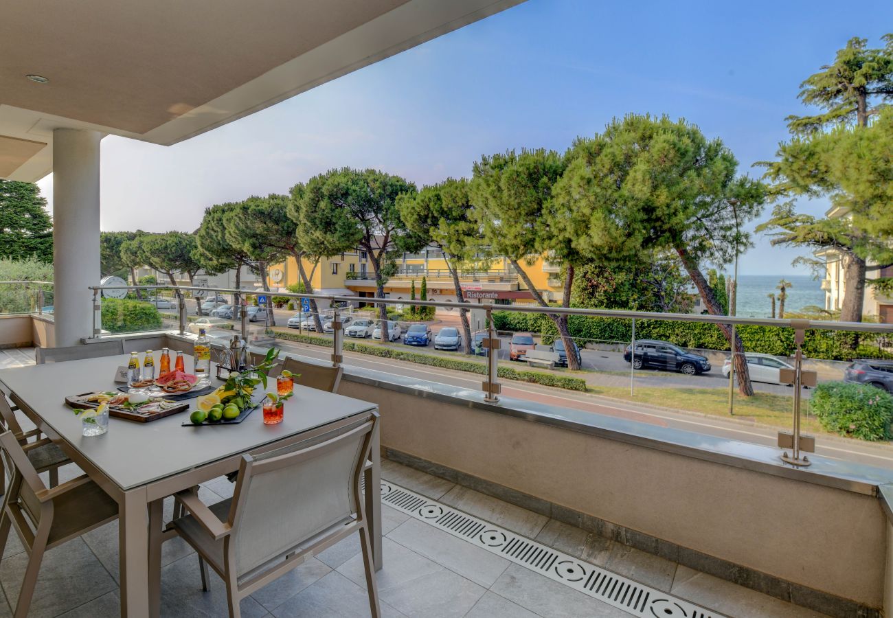 Ferienwohnung in Desenzano del Garda - Desenzanoloft Oscar Luxury Suite