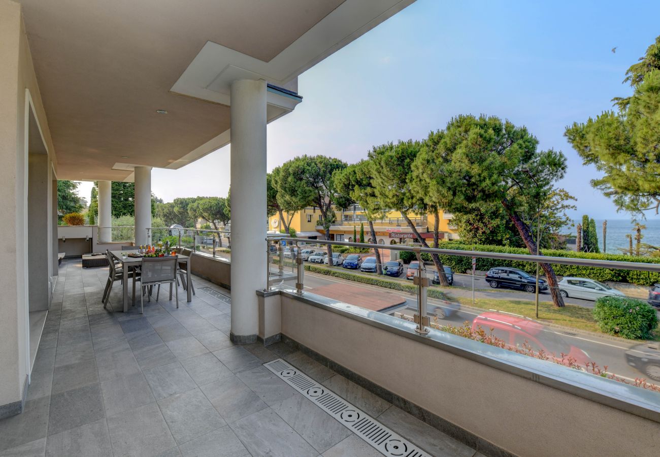 Ferienwohnung in Desenzano del Garda - Desenzanoloft Oscar Luxury Suite