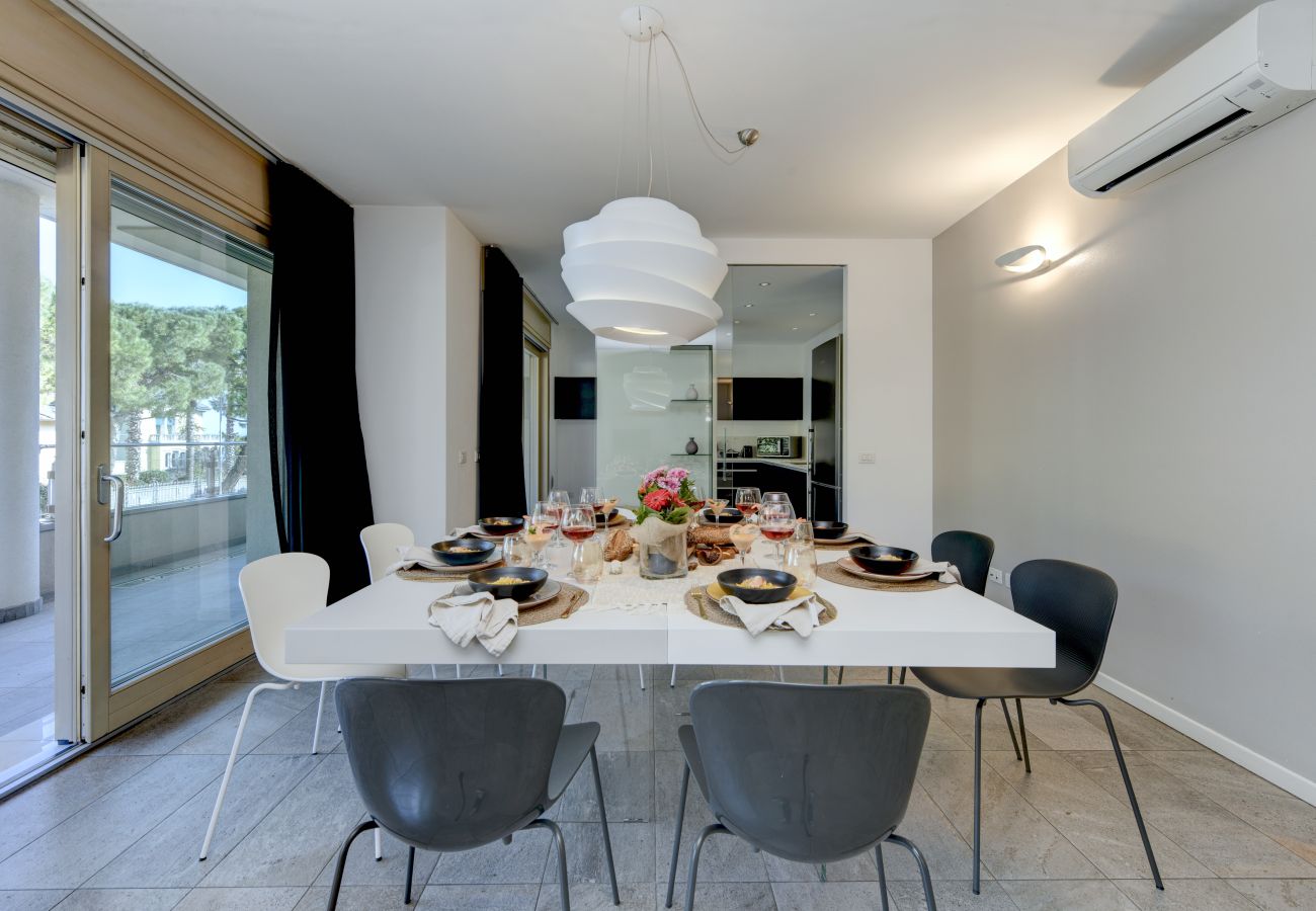 Ferienwohnung in Desenzano del Garda - Desenzanoloft Oscar Luxury Suite