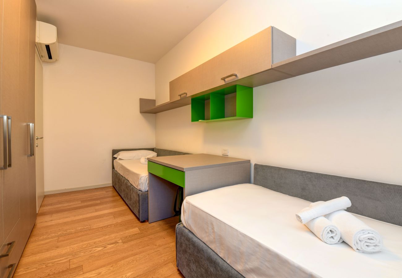 Ferienwohnung in Desenzano del Garda - Desenzanoloft Oscar Luxury Suite