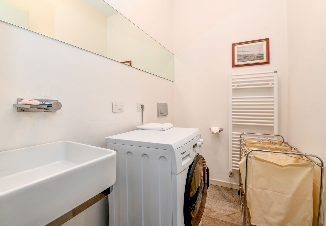 Ferienwohnung in Desenzano del Garda - Desenzanoloft Oscar Luxury Suite