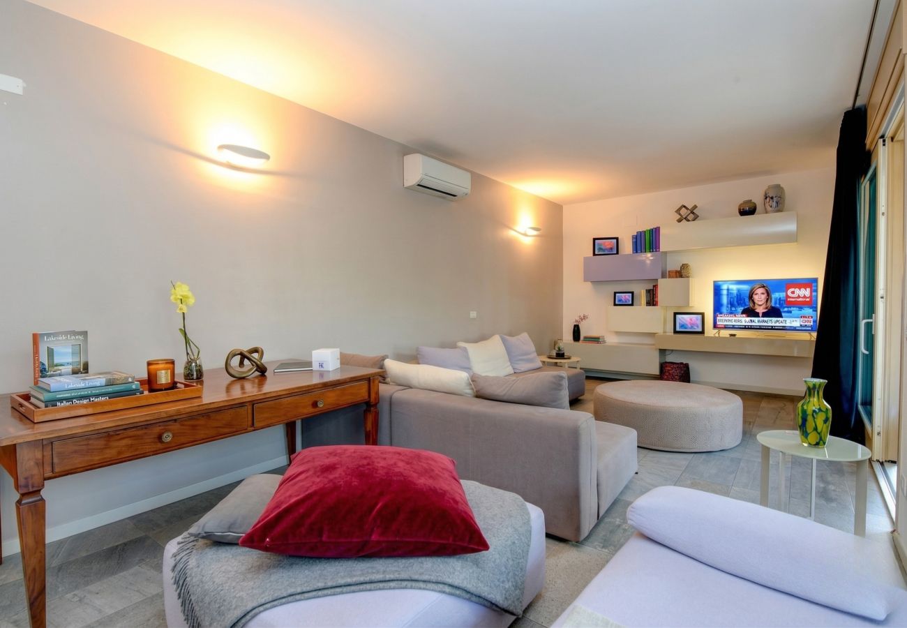 Ferienwohnung in Desenzano del Garda - Desenzanoloft Oscar Luxury Suite