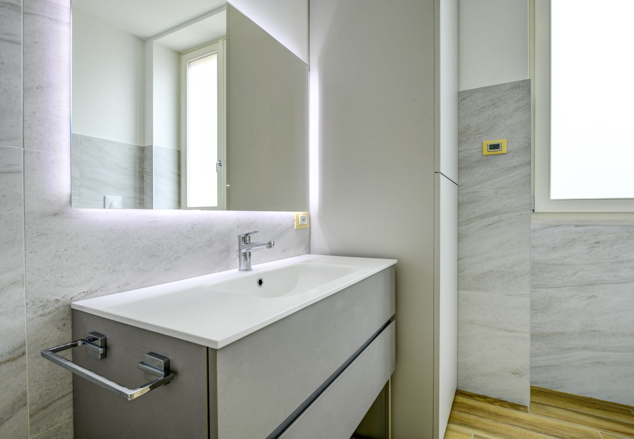 Ferienwohnung in Desenzano del Garda - Desenzanoloft Palazzo Visconti-Collo Lungo Giallo