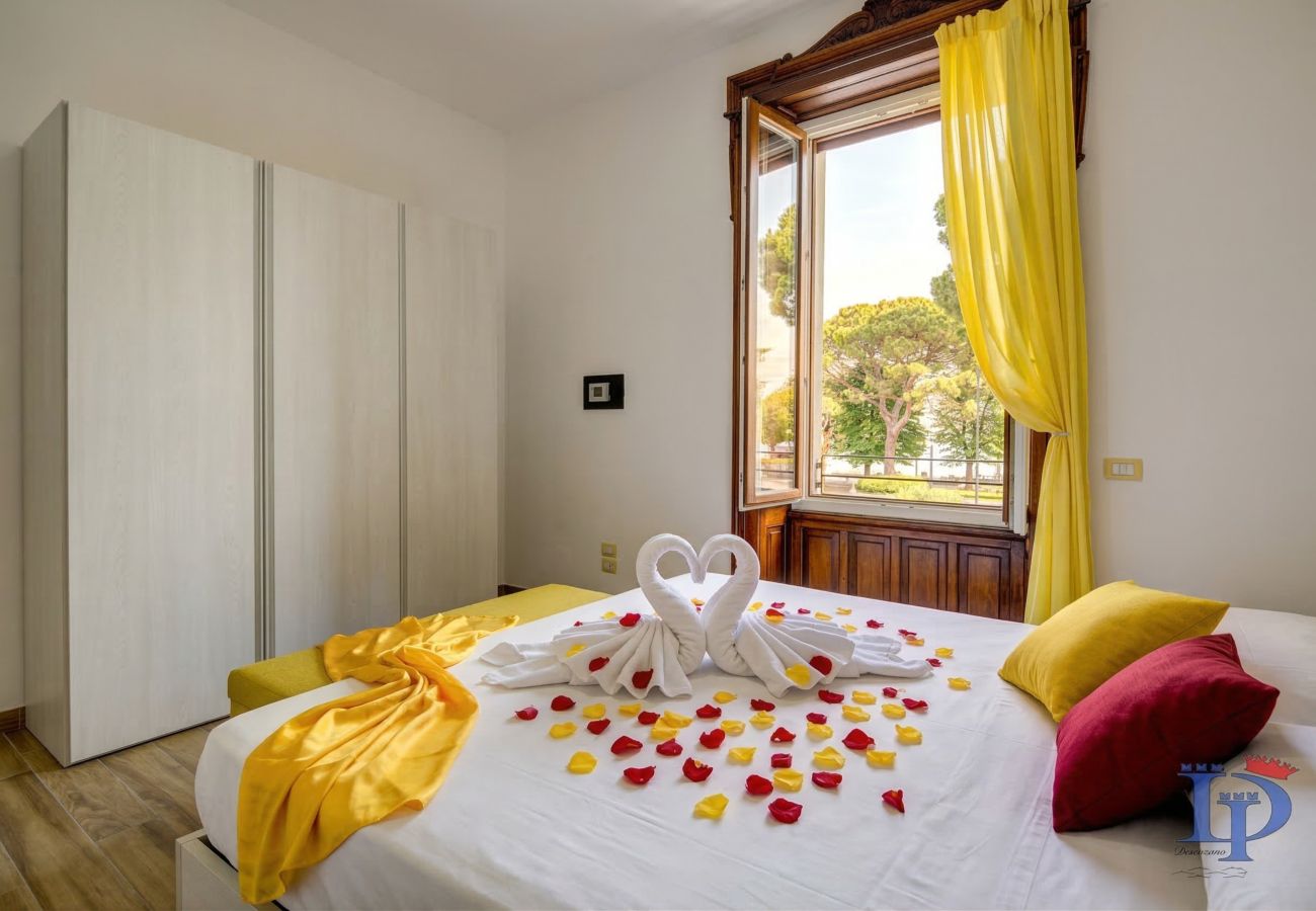 Ferienwohnung in Desenzano del Garda - Desenzanoloft Palazzo Visconti-Collo Lungo Giallo