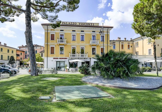 Ferienwohnung in Desenzano del Garda - Desenzanoloft Palazzo Visconti - Garda Chiaretto Ferienwohnung in Desenzano del Garda - Desenzanoloft Palazzo Visconti - Garda Chiaretto