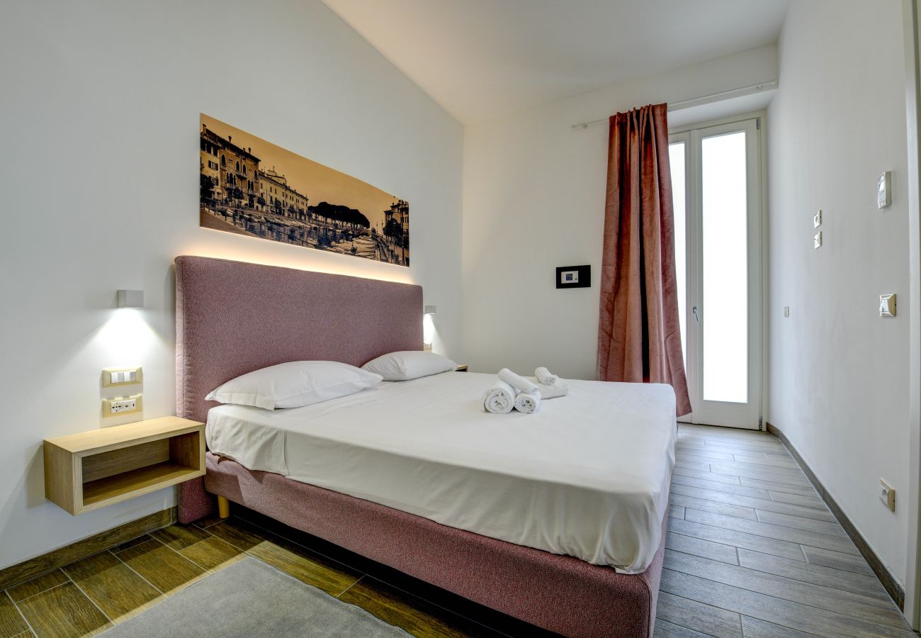 Ferienwohnung in Desenzano del Garda - Desenzanoloft Palazzo Visconti - Garda Chiaretto