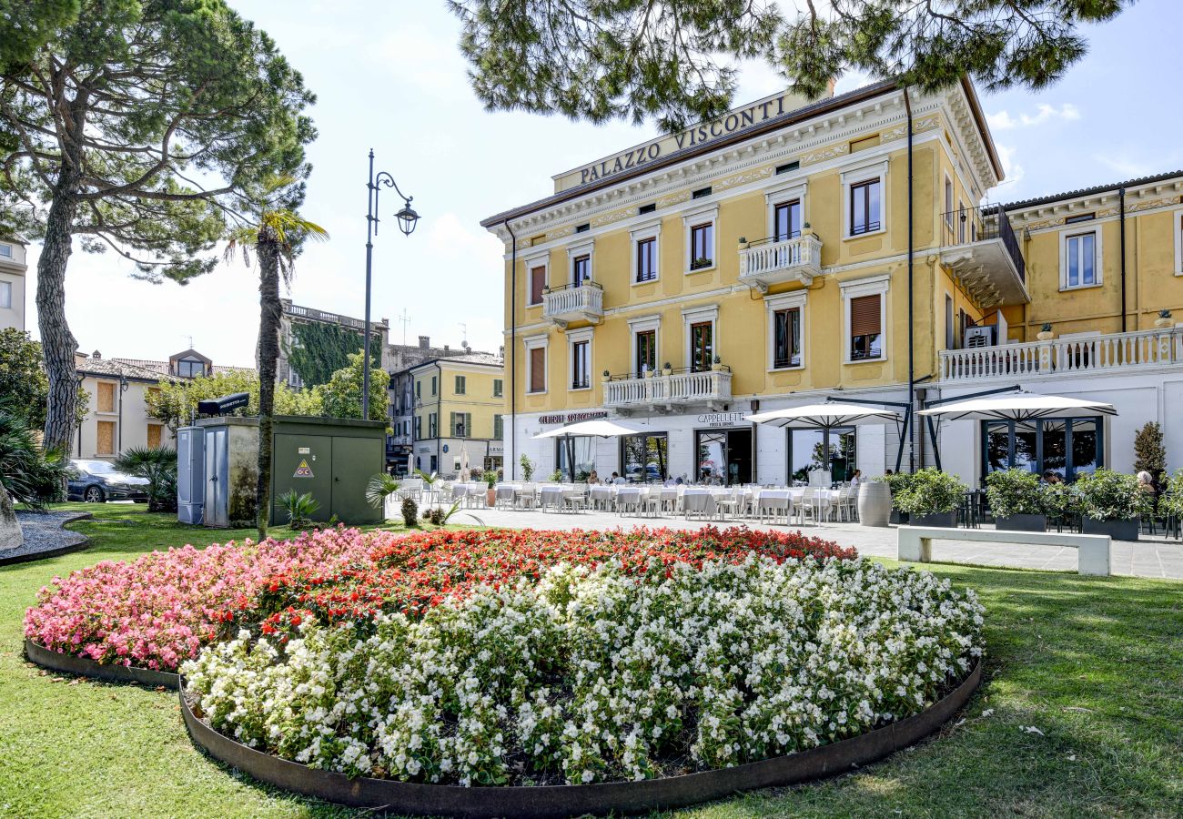 Ferienwohnung in Desenzano del Garda - Desenzanoloft Palazzo Visconti - Luigi Visconti