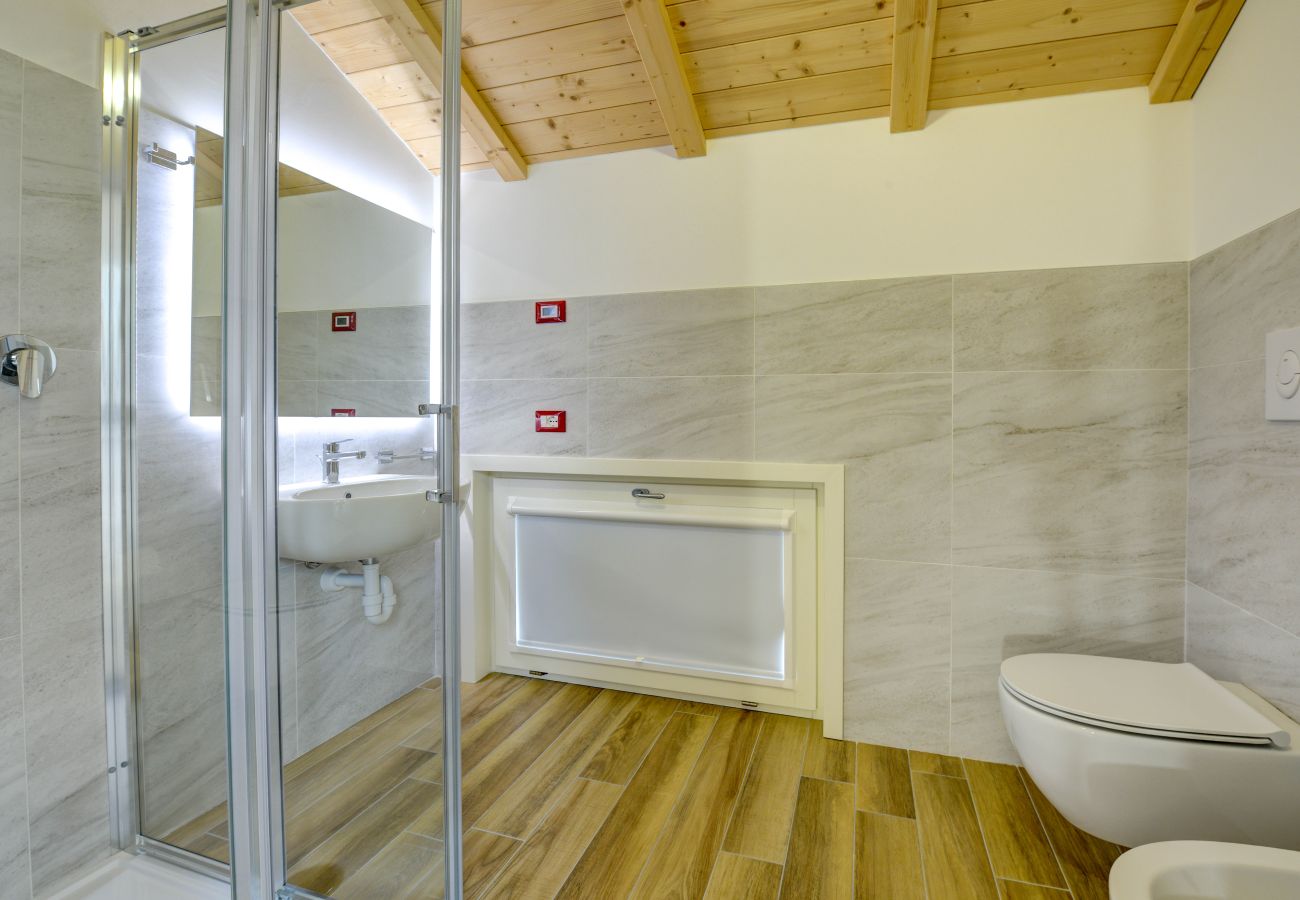Ferienwohnung in Desenzano del Garda - Desenzanoloft Palazzo Visconti - Luigi Visconti