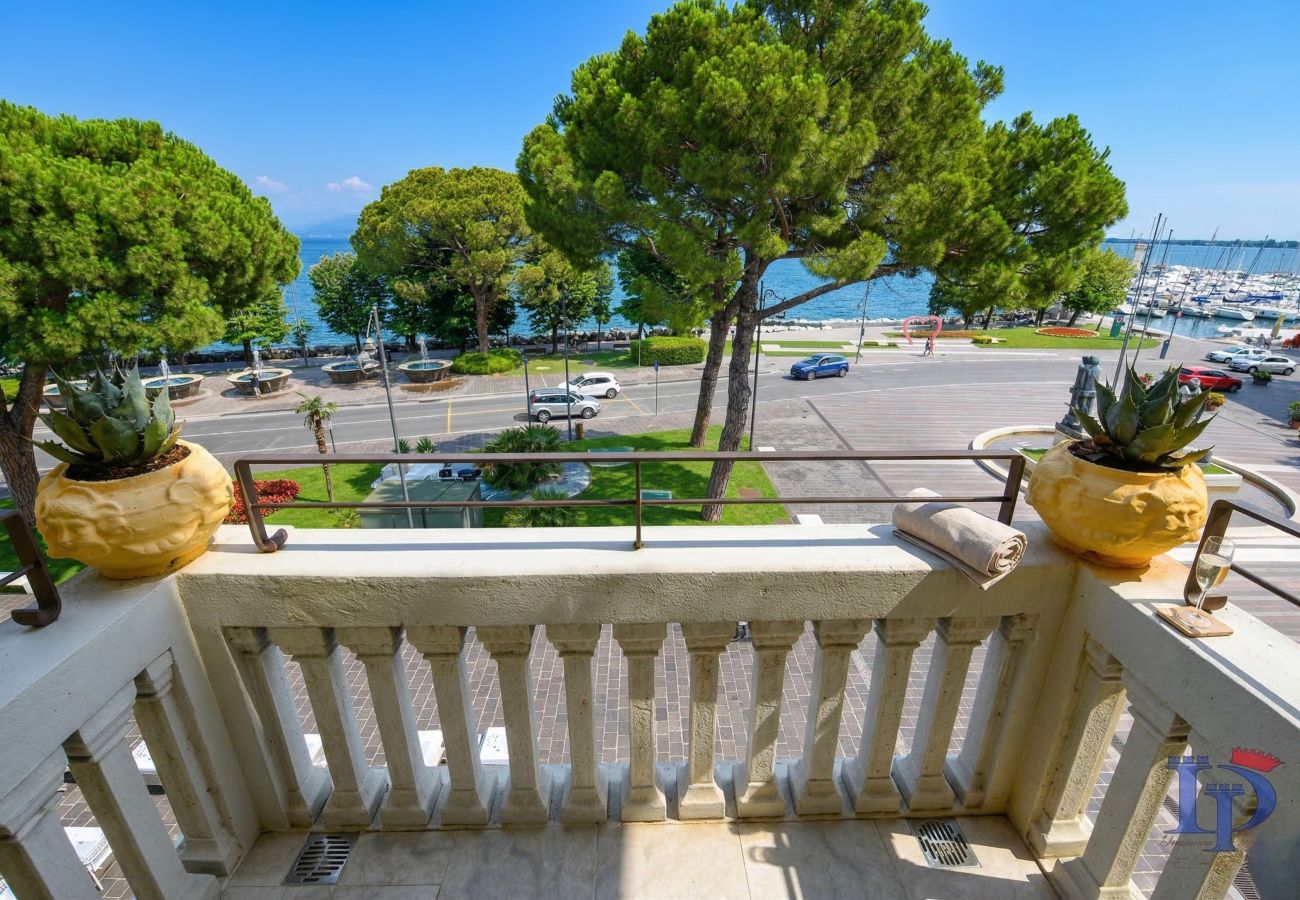 Ferienwohnung in Desenzano del Garda - Desenzanoloft Palazzo Visconti - Luigi Visconti