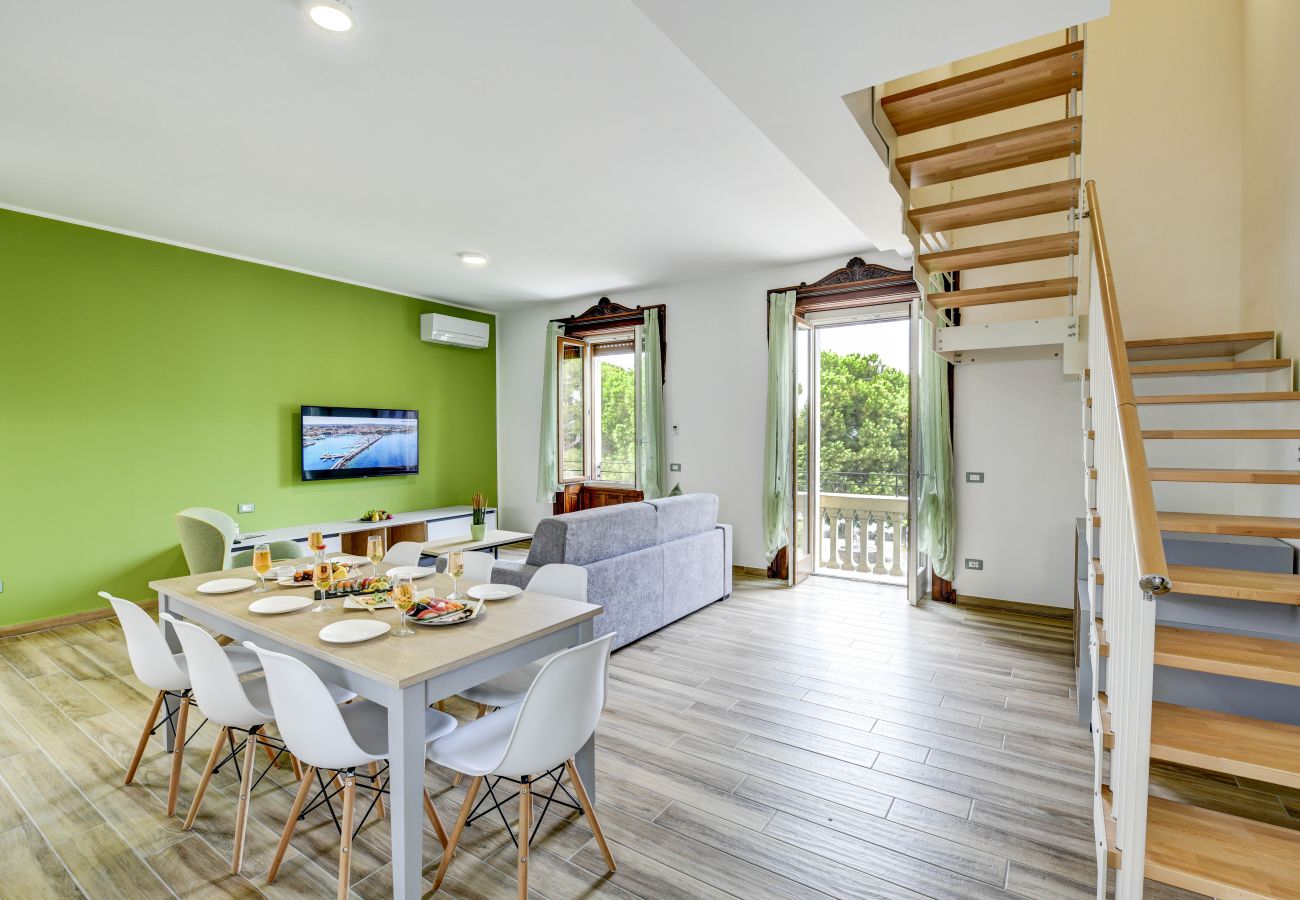 Ferienwohnung in Desenzano del Garda - Desenzanoloft Palazzo Visconti - Gran Lugana