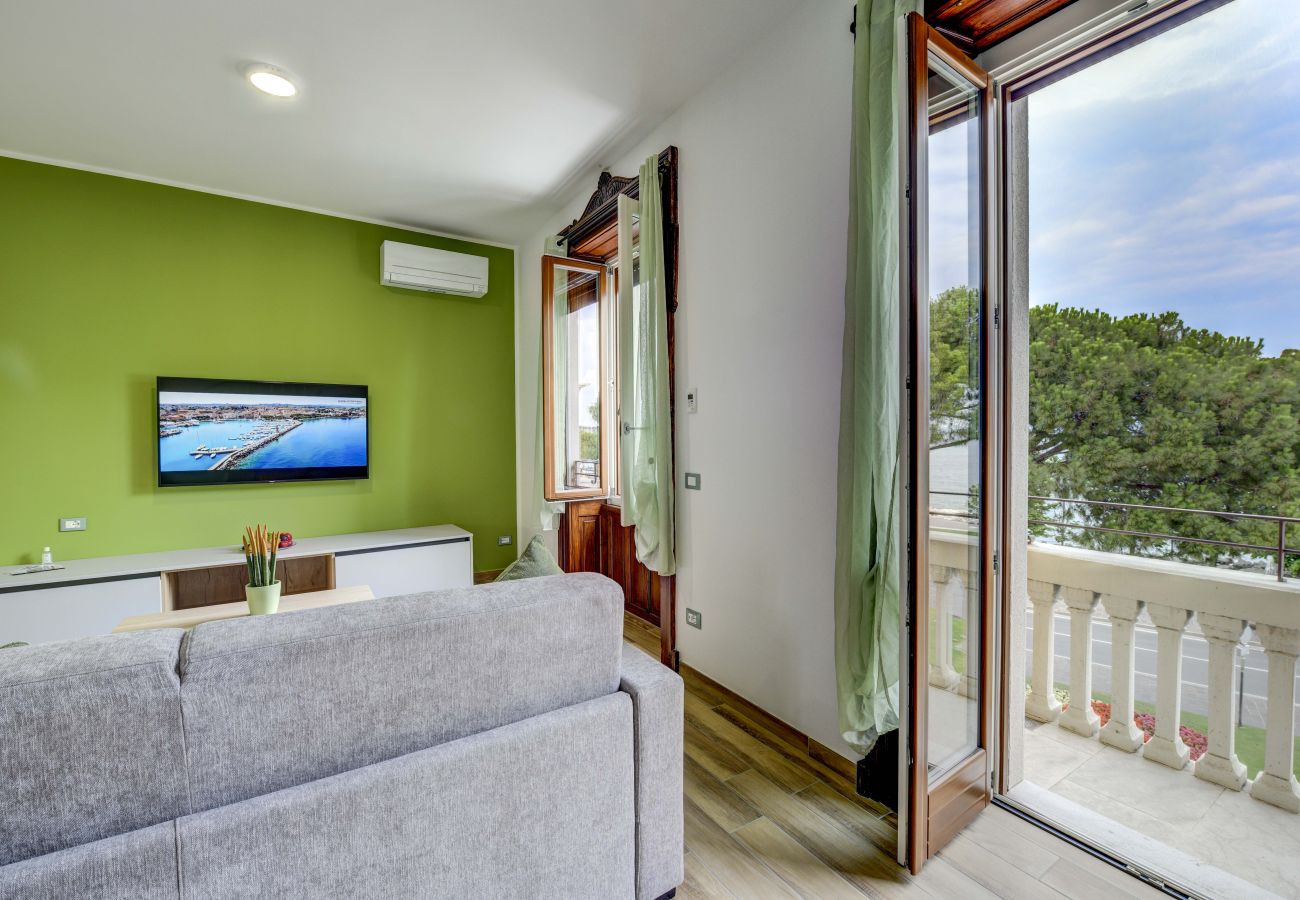 Ferienwohnung in Desenzano del Garda - Desenzanoloft Palazzo Visconti - Gran Lugana