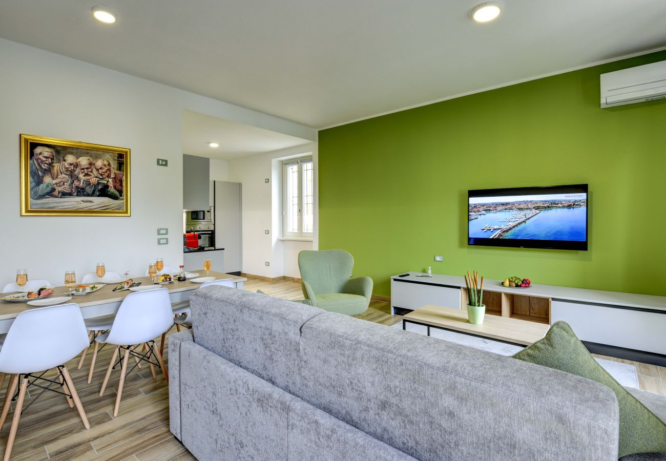 Ferienwohnung in Desenzano del Garda - Desenzanoloft Palazzo Visconti - Gran Lugana