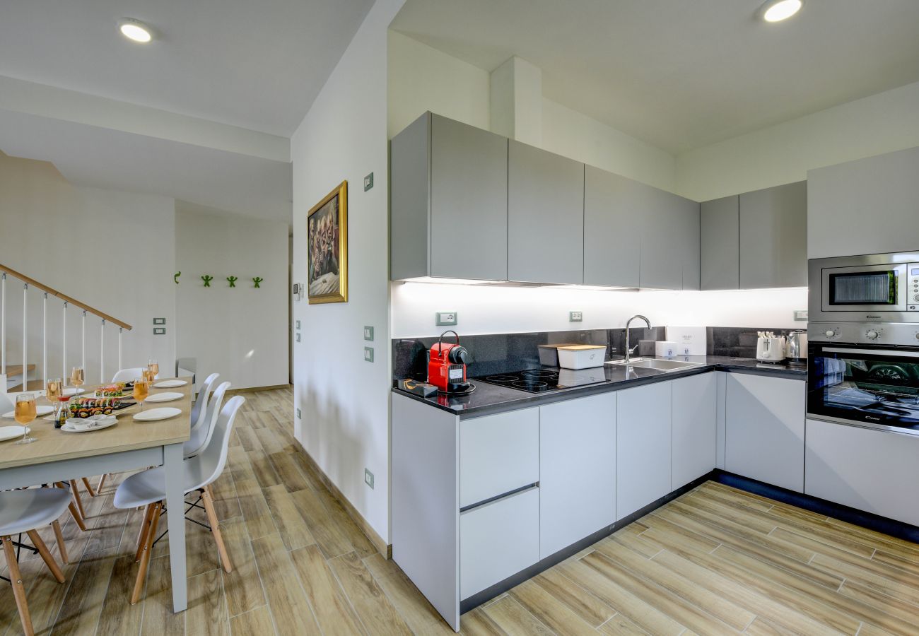 Ferienwohnung in Desenzano del Garda - Desenzanoloft Palazzo Visconti - Gran Lugana