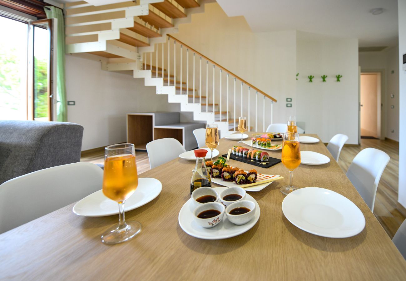Ferienwohnung in Desenzano del Garda - Desenzanoloft Palazzo Visconti - Gran Lugana
