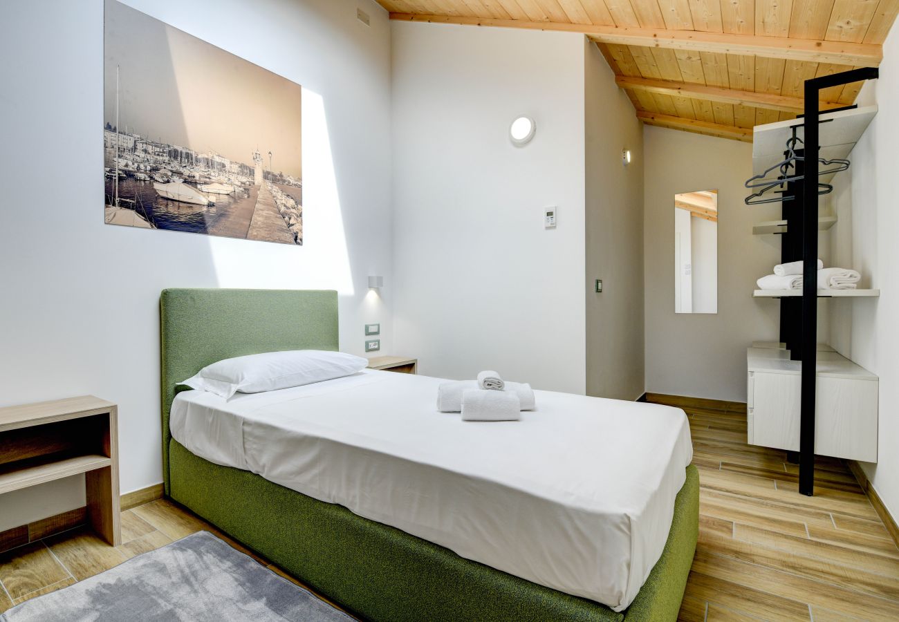 Ferienwohnung in Desenzano del Garda - Desenzanoloft Palazzo Visconti - Gran Lugana