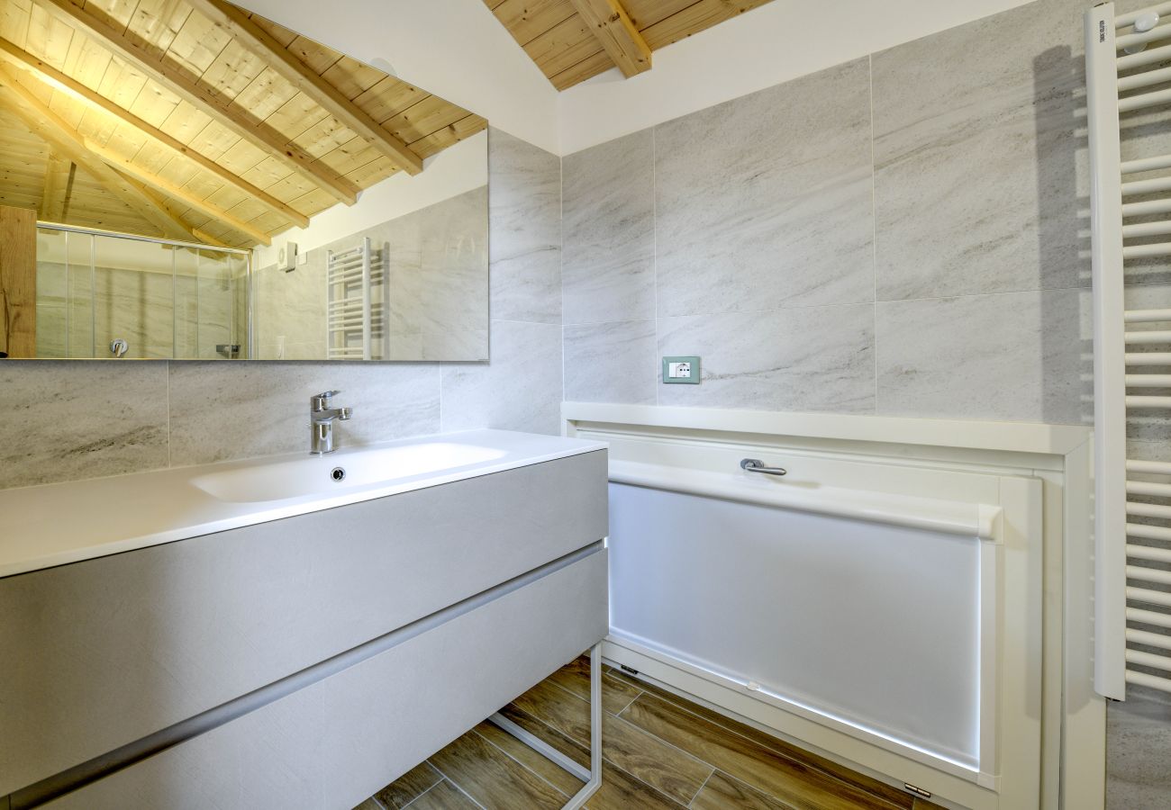 Ferienwohnung in Desenzano del Garda - Desenzanoloft Palazzo Visconti - Gran Lugana