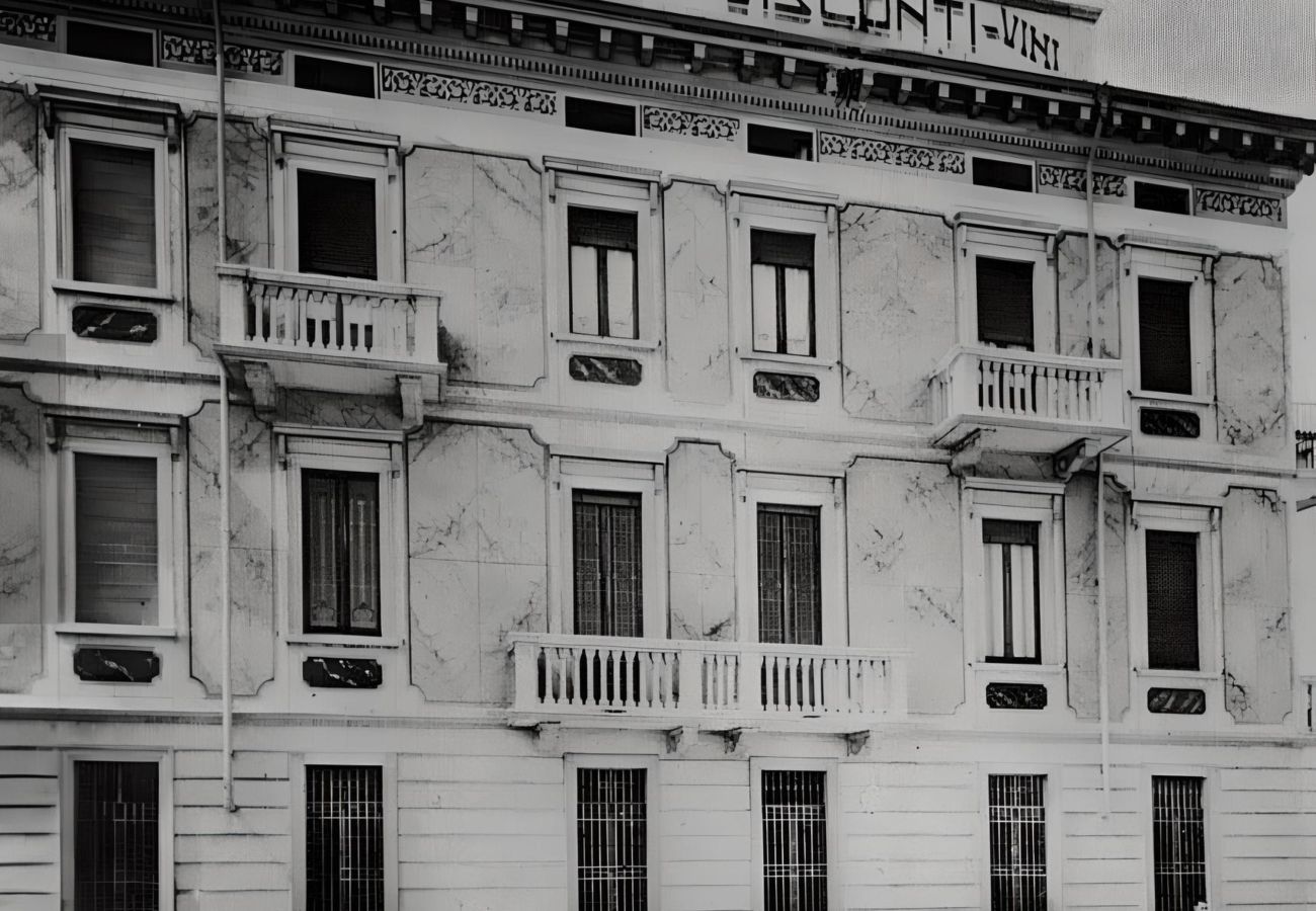 Ferienwohnung in Desenzano del Garda - Desenzanoloft Palazzo Visconti - Gran Lugana