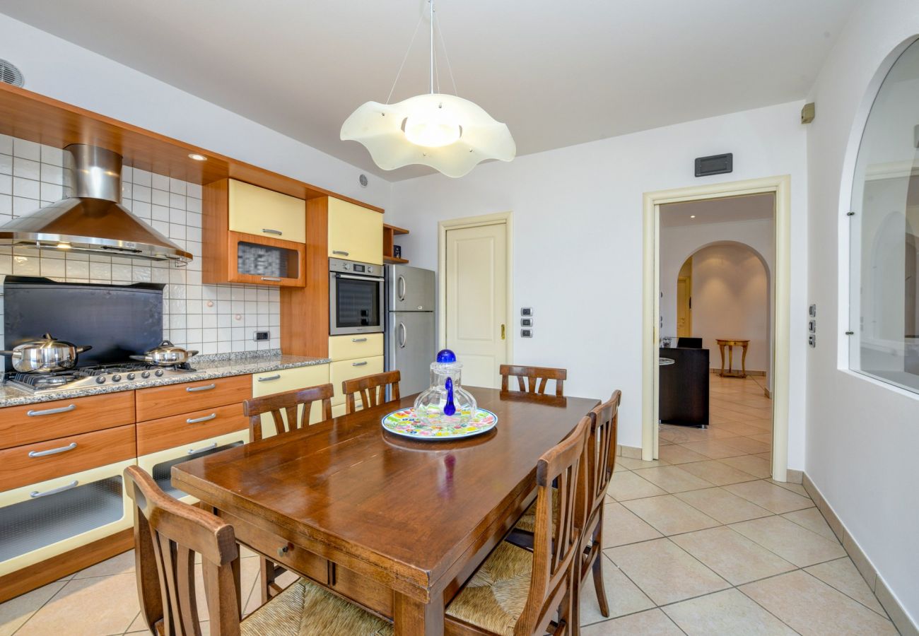 Villa in Manerba del Garda - Luxusvilla Oleander mit privatem Pool