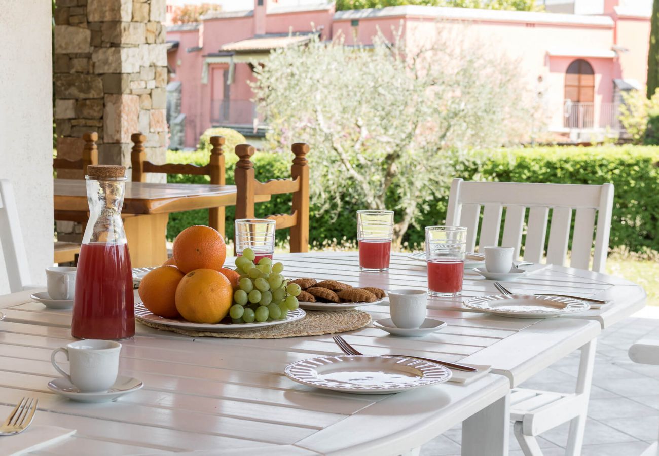 Villa in Manerba del Garda - Luxusvilla Oleander mit privatem Pool