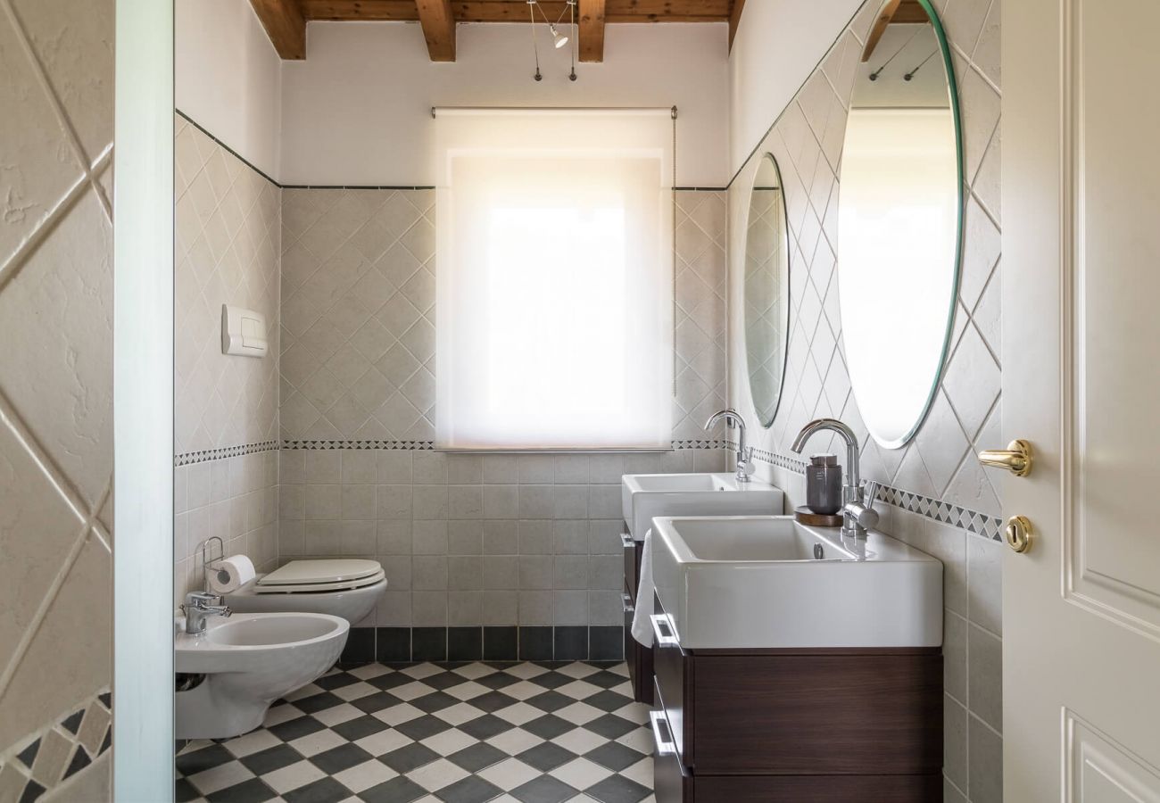 Villa in Manerba del Garda - Luxusvilla Oleander mit privatem Pool